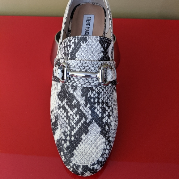 Steve Madden Loafers - Picture 4 of 7